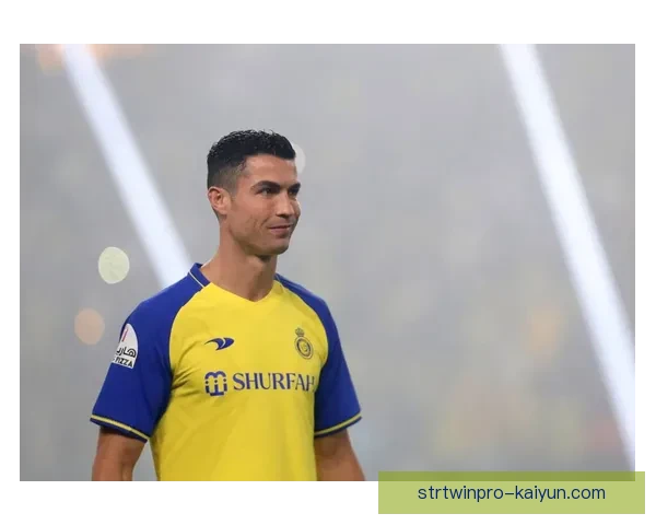 诺伊尔的职业生涯蜕变之路：从年轻门将成为世界传奇表现稳健